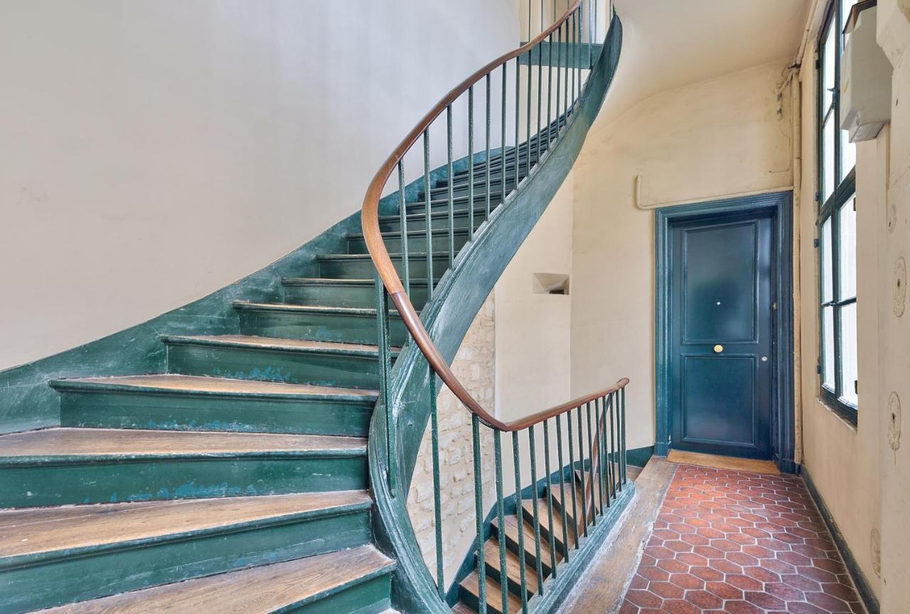 De Standing 4 Etoiles Sur L'ile Saint-louis By Weekome Apartment Paris